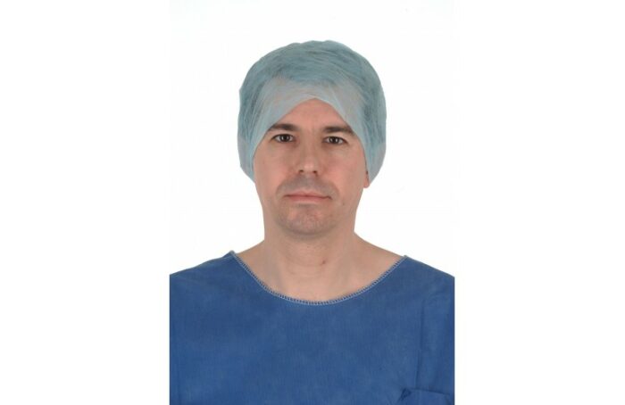 Calots chirurgien polypropylène non tissé avec élastique / sachet de 100 – Image 2